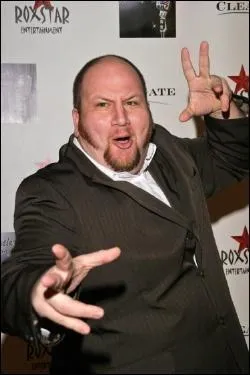 Dsol de vous dire a mais j'ai oubli quelqu'un dans  Big Time Rush . Comment s'appelle-t-il ?