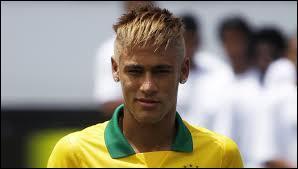 Avec quel grand club europen, Neymar a-t-il sign au dbut de ce mercato ?