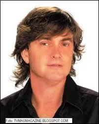 Comment s'appelle le pre de Violetta ?