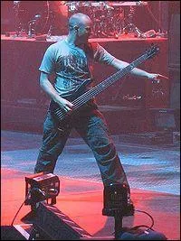 Qui est ce membre du groupe ?