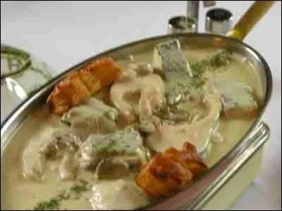 C'est un ragot de poissons de rivire coups en morceaux et cuits au champagne. Servir avec un champagne Blanc de Blancs. C'est la :