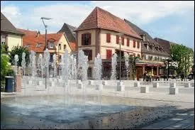 Nous allons en Alsace,  Niederbronn-les-Bains ( Bas-Rhin ). La commune est chef-lieu ...