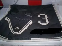 Cet quipement porte la marque :