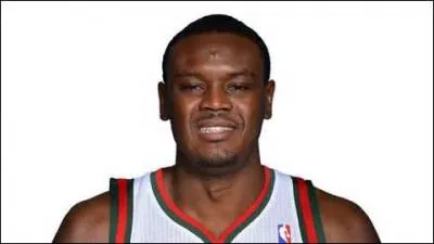 Qui est ce joueur des Bucks ?