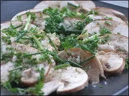 Quels sont ces champignons crus que l'on peut manger en salade ?