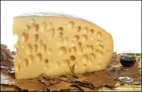 L'emmental est-il un fromage au lait cru ?
