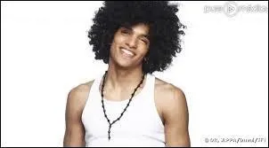 Comment s'appelle ce candidat et quel est son secret ?