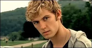 Pour quelle(s) socit(s) secrte(s) travaillait le pre d'Alex et le frre de Ian ?