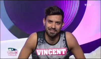 De quelles filles Vincent se rapproche-t-il ?