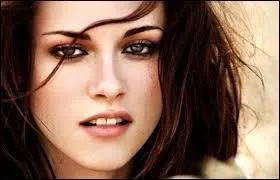 Comment s'appelle Kristen Stewart dans la saga  Twilight  ?