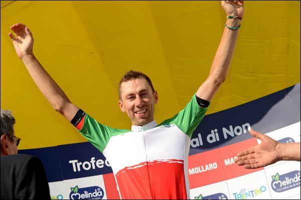 Qui est le champion d'Italie de la course en ligne ?