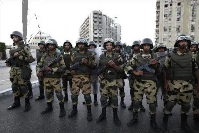 3 juillet 2013 : Quel prsident est dmis par un coup d'tat militaire ?