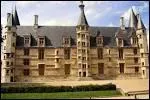 Ce palais, bti aux XVe et XVIe sicles, est un des btiments emblmatiqes de Nevers. Dans quel dpartement est situ ce palais Ducal ?