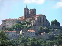 Je me rends  Saint-Bonnet-le-Chteau ( Loire ), ville qui est chef-lieu ...