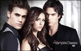 Qui de Stefan et Damon Elena a-t-elle vu le premier ? (depuis le tout dbut)