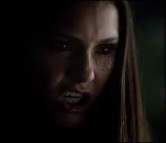 Quel est l'pisode o Elena se transforme en vampire ?