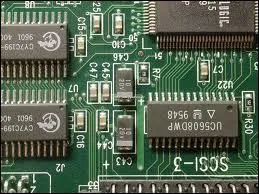 Quelle(s) est(sont) la(les) mmoire(s) non-volatile(s) ?