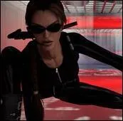 O Lara ne s'infiltre-t-elle pas au cours de ses aventures ?