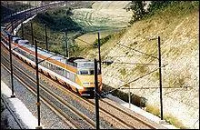 Parlons maintenant du TGV. En quelle anne a-t-il t mis en service pour la premire fois ?