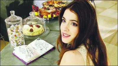 Quelle est l'origine de Martina Stoessel ?