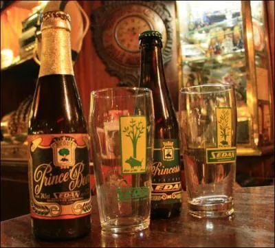 Depuis 2007, une nouvelle recette est �labor�e � Sedan. Cette bi�re, si elle n'�tait pas alcoolis�e, ferait r�ver toutes les petites filles. C'est la :