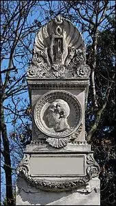 Quel est ce musicien italien compositeur d'opras qui mourut trentenaire aprs nous avoir laiss  Norma  ou  La somnambule  ?