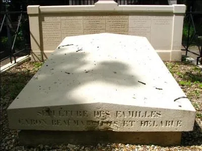 Quel est cet auteur dramatique plein d'esprit, auteur du  Barbier de Sville  ?