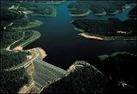 Le Barrage de Pierre-Perce est un barrage que l'on appelle ...