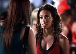  quel endroit Bonnie parle-t-elle de ses pouvoirs pour la premire fois avec Elena ?