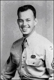 Ce soldat eu beaucoup de chance, il se retrouva au mauvais endroit au mauvais moment, il fut lgrement bless mais souffrit d'autres consquences de son arrive ! Quel est son nom ?