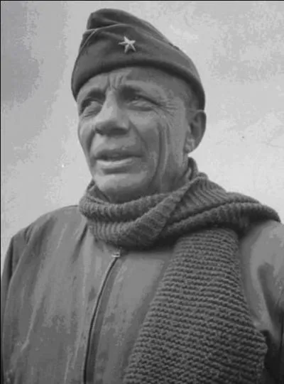 Il tait le fils d'un grand de son pays, il ne fut pas tu au combat, mais fut emport par une crise cardiaque. Qui est-ce ?