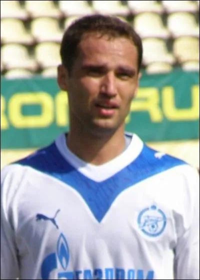 Qui est ce footballeur ?