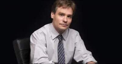 Chef d'un service d'oncologie et ami d'un certain Gregory House, j'ai aussi jou le rle d'un lve dans...