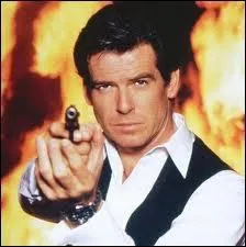 J'ai t James Bond et j'ai jou dans une comdie musicale. J'ai aussi interprt une crature mythologique, dans quel film ?