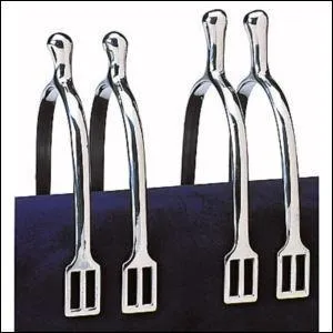 Comment s'appellent ces perons (ce sont les premiers perons qu'un cavalier met) ?