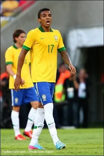 Qui est ce footballeur ?