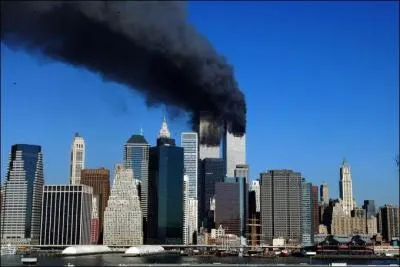 En quelle anne a-t-on pu voir un avion s'craser sur les Twin Towers ?