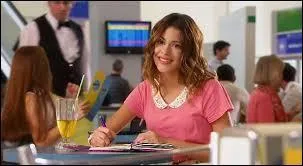 Quel est le nom complet de Violetta ?