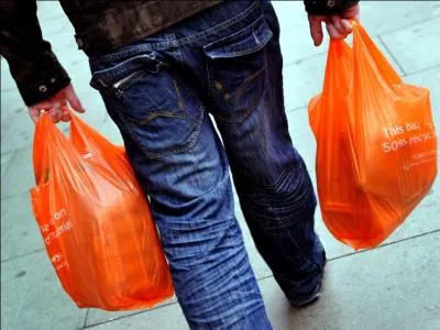 Si un marseillais vous dit :  Mets le sac dans la malle , il veut dire :