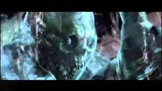 Dans quel environnement Chris et son partenaire combattent-ils le boss de fin ?