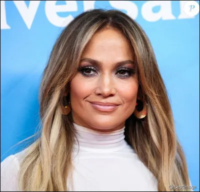 Qui est cette chanteuse ?