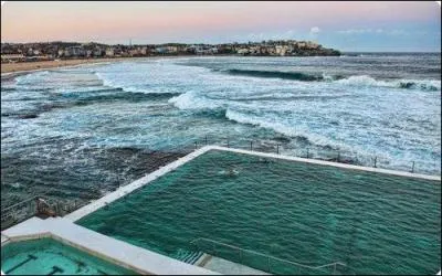 Dans quelle ville australienne se trouve cette piscine ?