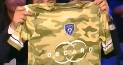  quelle quipe appartient ce maillot ?