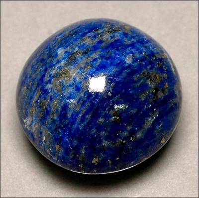 Connaissez-vous cette pierre bleue ?