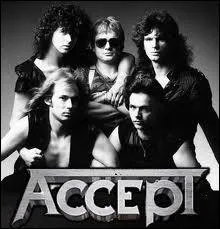 A quelle formation attribue-t-on le titre  Balls to the Wall  ?