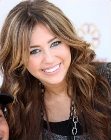 Quel est le dernier titre du film de Miley Cyrus ?