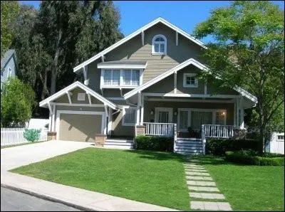 A qui appartient cette maison ?