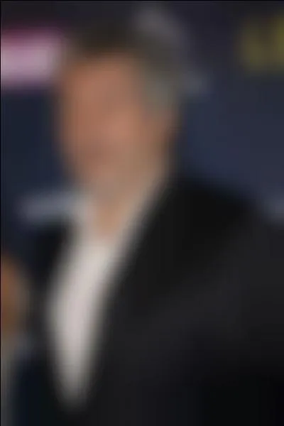 Il est né en Algérie française :