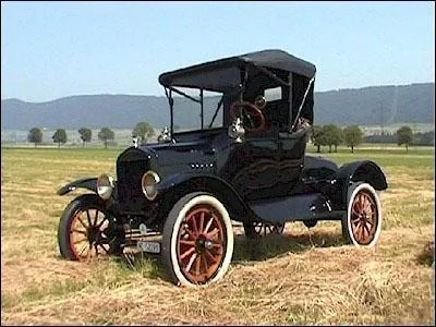 Si je vous parle de modle T,  quelle marque automobile pensez-vous ?