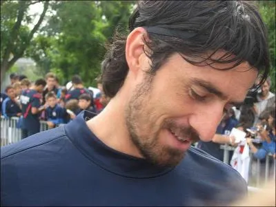 Qui est ce footballeur serbe ?